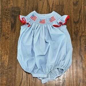 Girls Boutique Stitchy Fish Smocked Patriotic Flag 4th July Bubble 18 Months